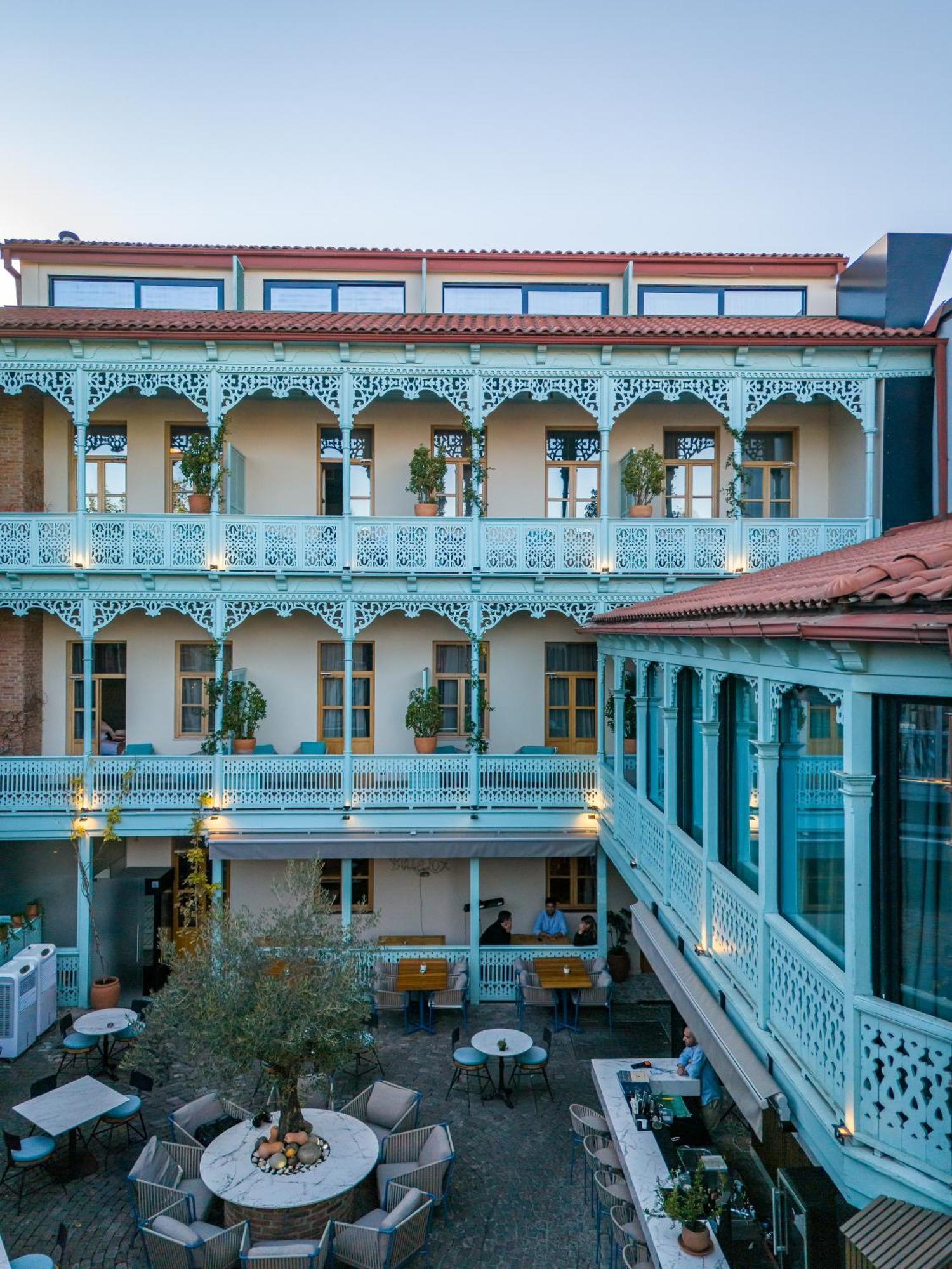 The Blue Fox Hotel Tbilisi Ngoại thất bức ảnh