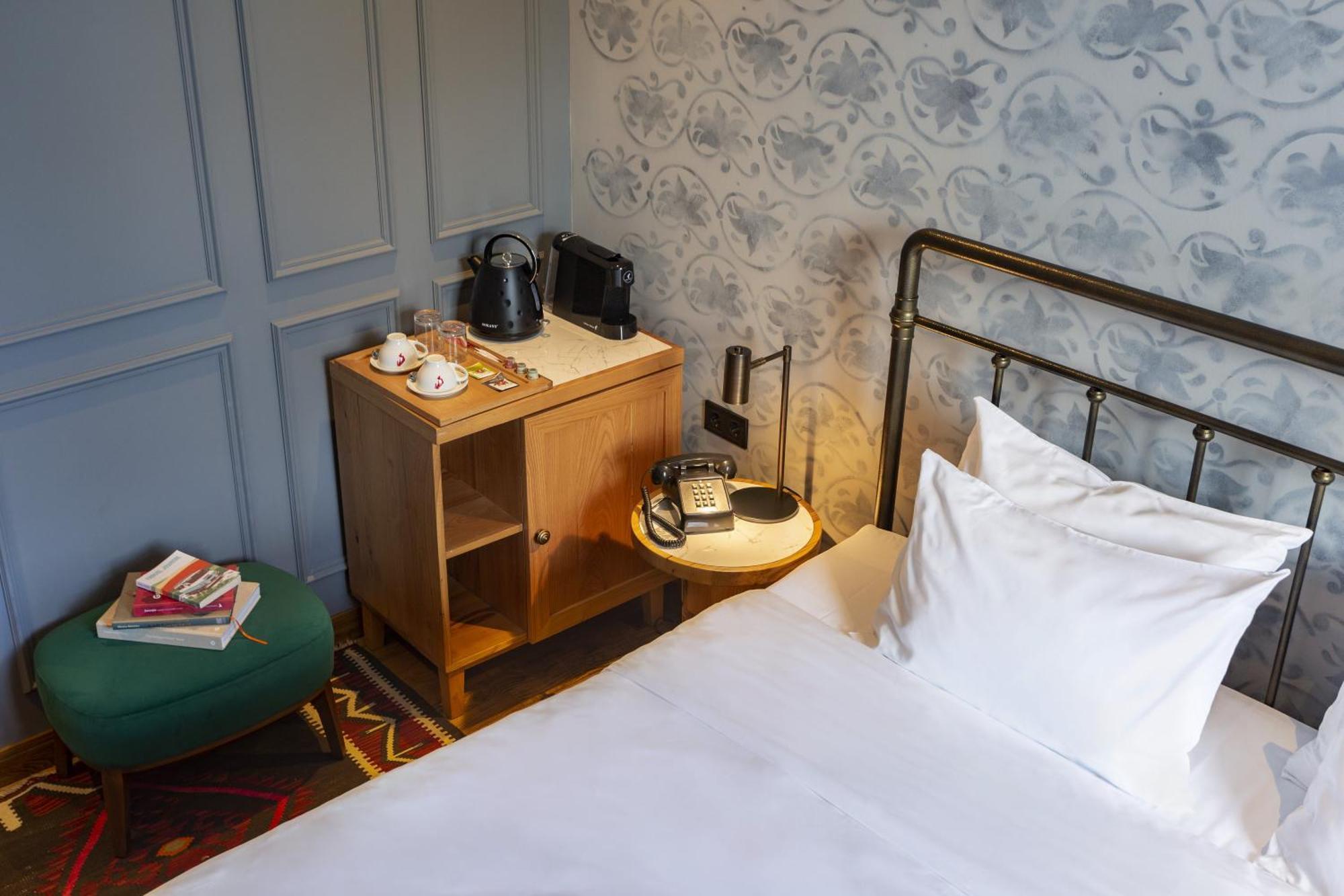The Blue Fox Hotel Tbilisi Ngoại thất bức ảnh